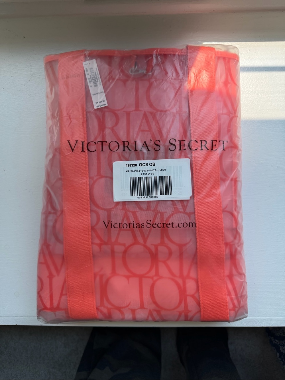 NWT Victoria’s Secret Summer Mesh Tote and Beach Towel Set - Picture 4 of 7